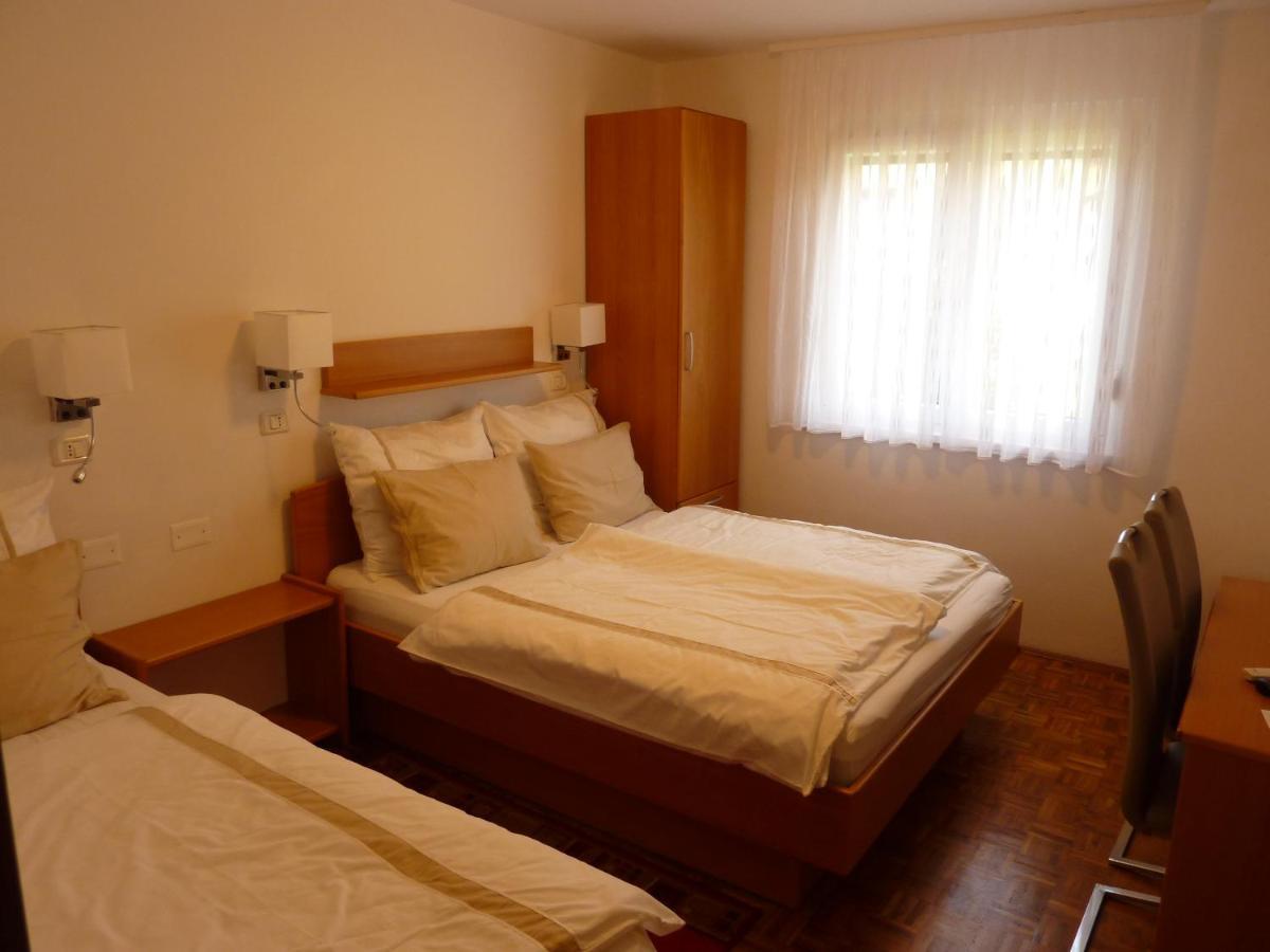 Rooms Gril Постойна Экстерьер фото