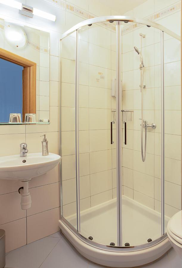 Rooms Gril Постойна Экстерьер фото