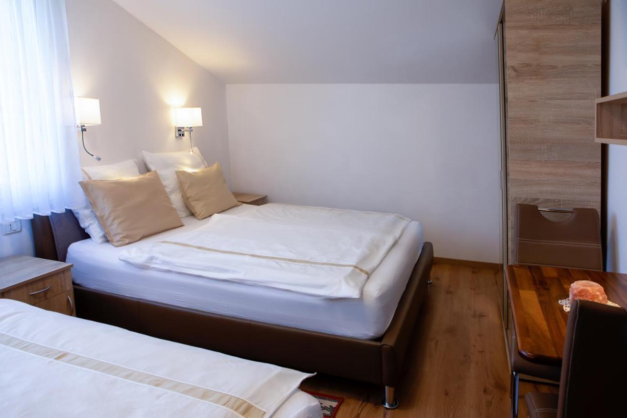 Rooms Gril Постойна Экстерьер фото