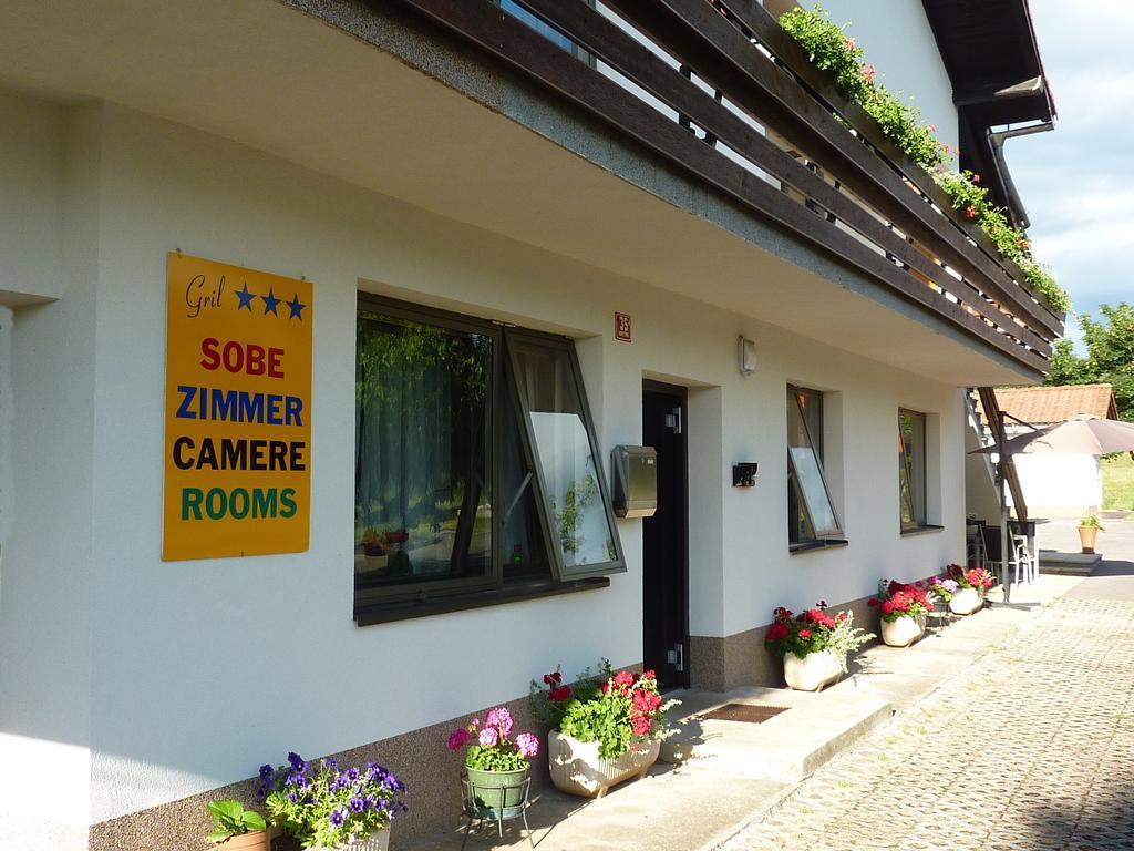 Rooms Gril Постойна Экстерьер фото